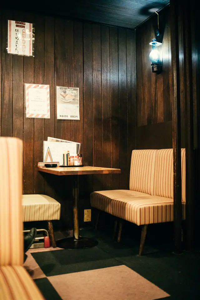A cosy wooden café booth